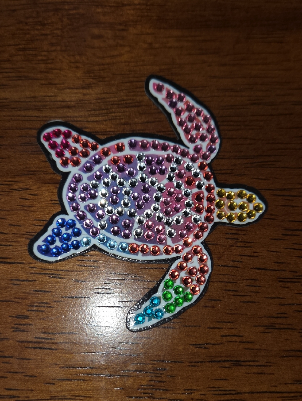 Handmade Sparkling Multi-Color Turtle Rhinestone Magnet - Picture 3 of 4